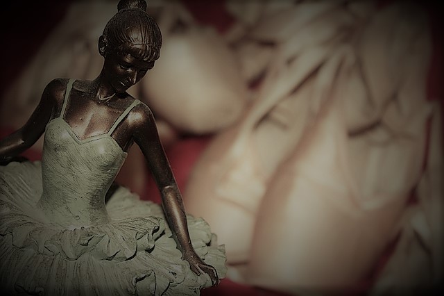 Book Review of Swing Time