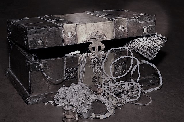 Uncle Matthew's desire to have one last joke on his heirs results in digging up the back garden for hidden treasure. Naturally, it's found in the house.